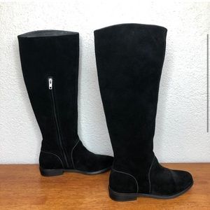 UGG Daley Suede Boot in Black Size 7.5